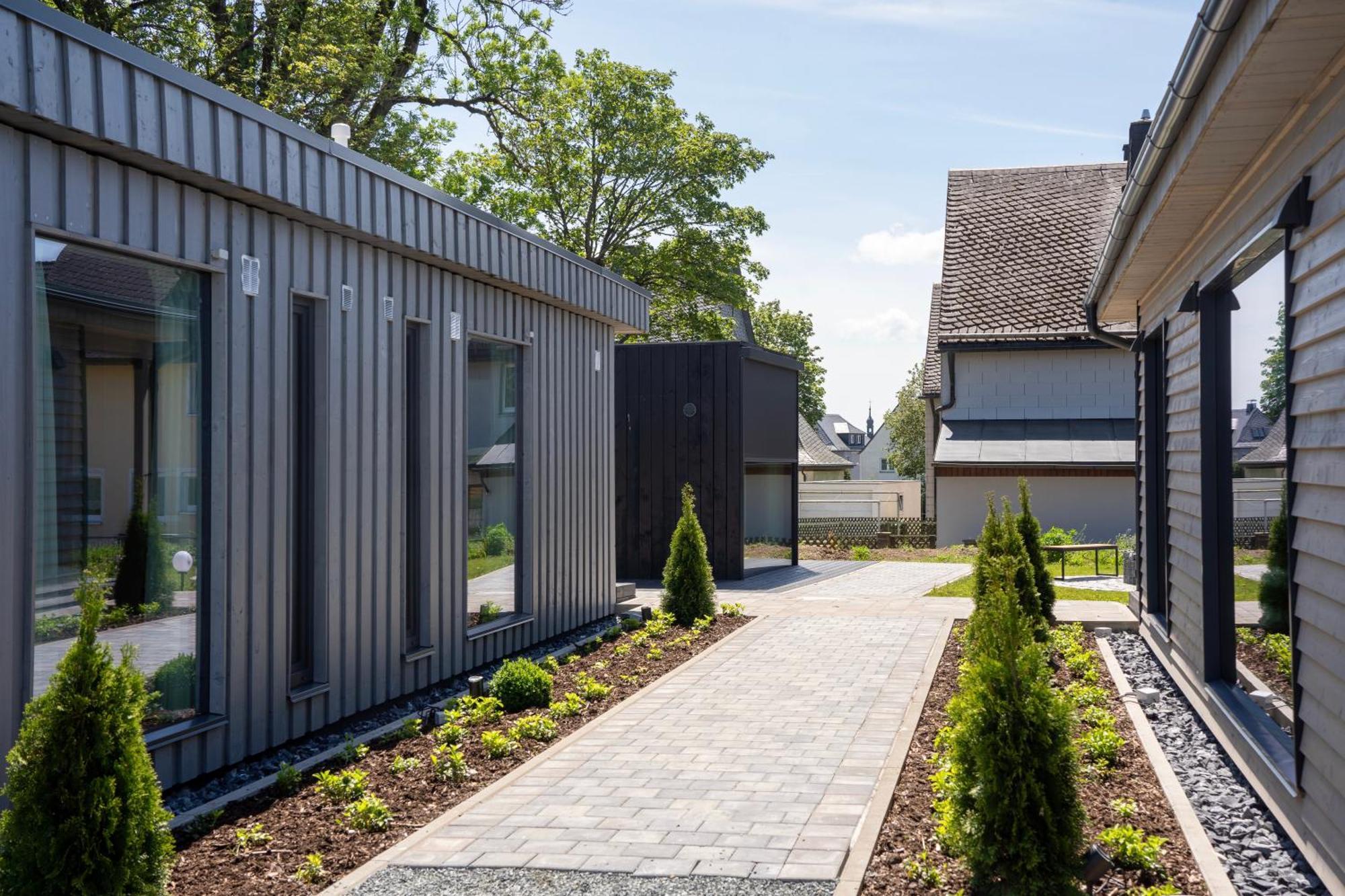Hotel & Chalets By Revex Schwarzenbach am Wald Bagian luar foto