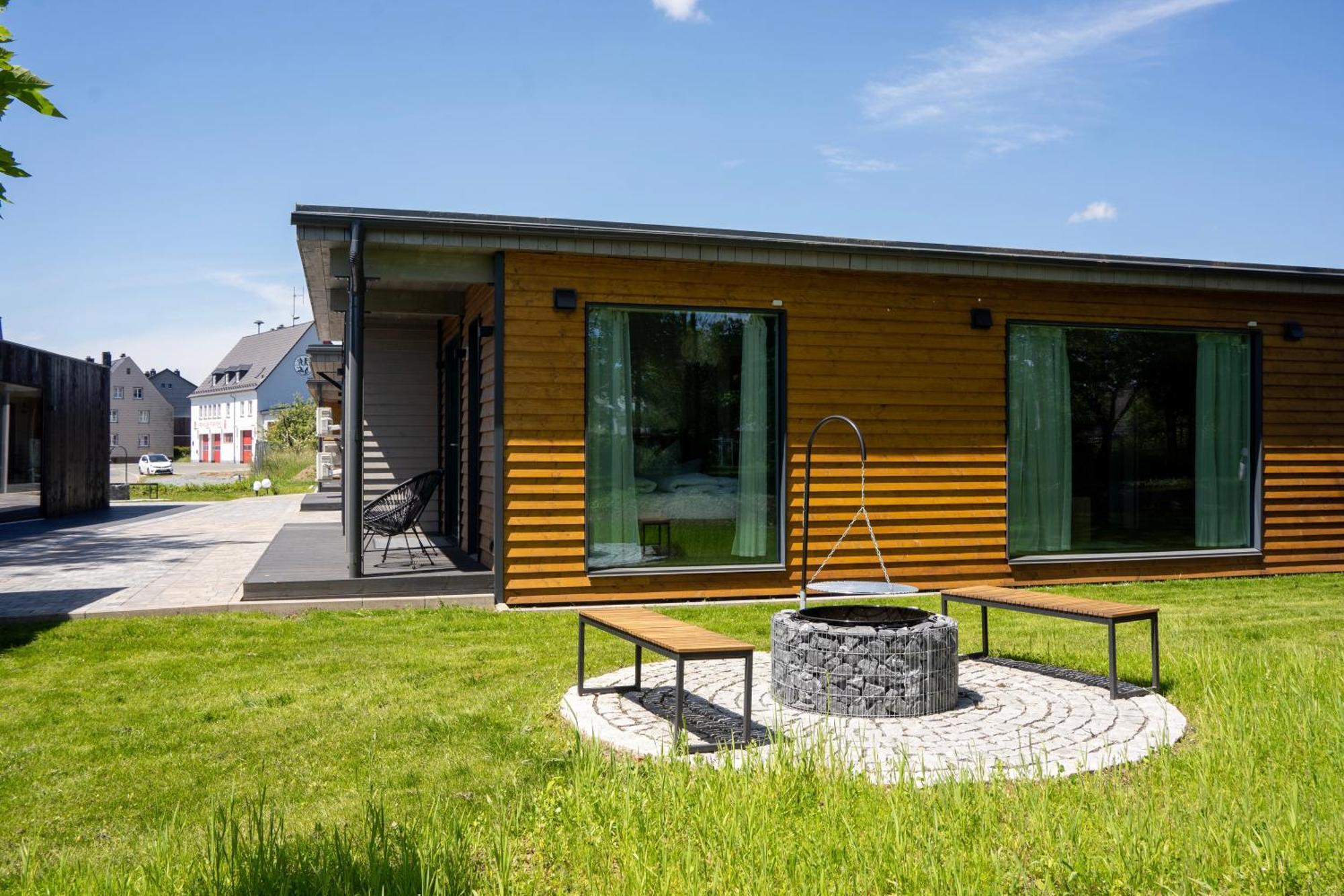 Hotel & Chalets By Revex Schwarzenbach am Wald Bagian luar foto